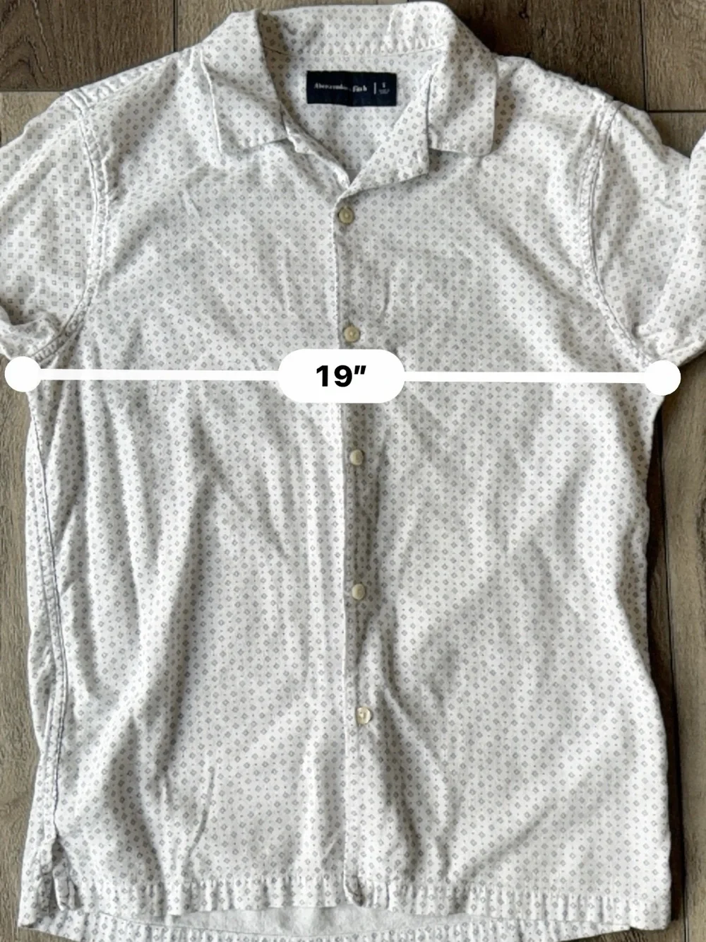 Abercrombie & Fitch lightweight button
